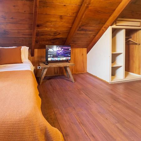 Wesley House Hosteria Boutique San Martin de los Andes Luaran gambar