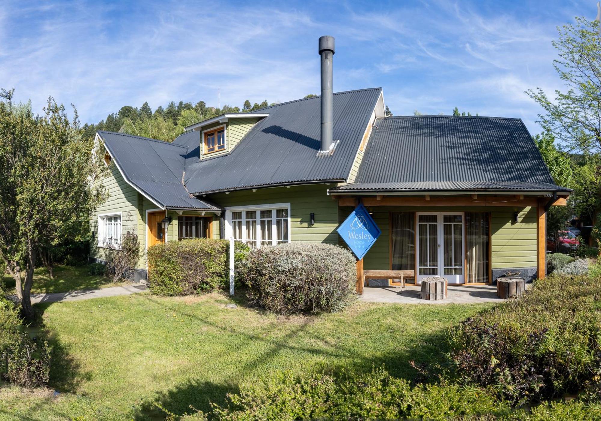 Wesley House Hosteria Boutique San Martin de los Andes Luaran gambar
