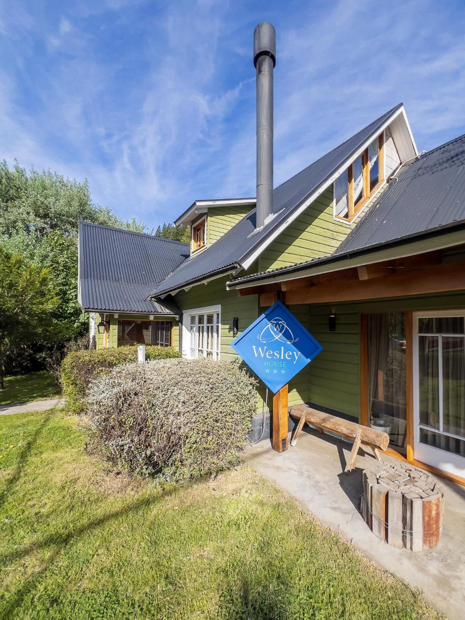 Wesley House Hosteria Boutique San Martin de los Andes Luaran gambar