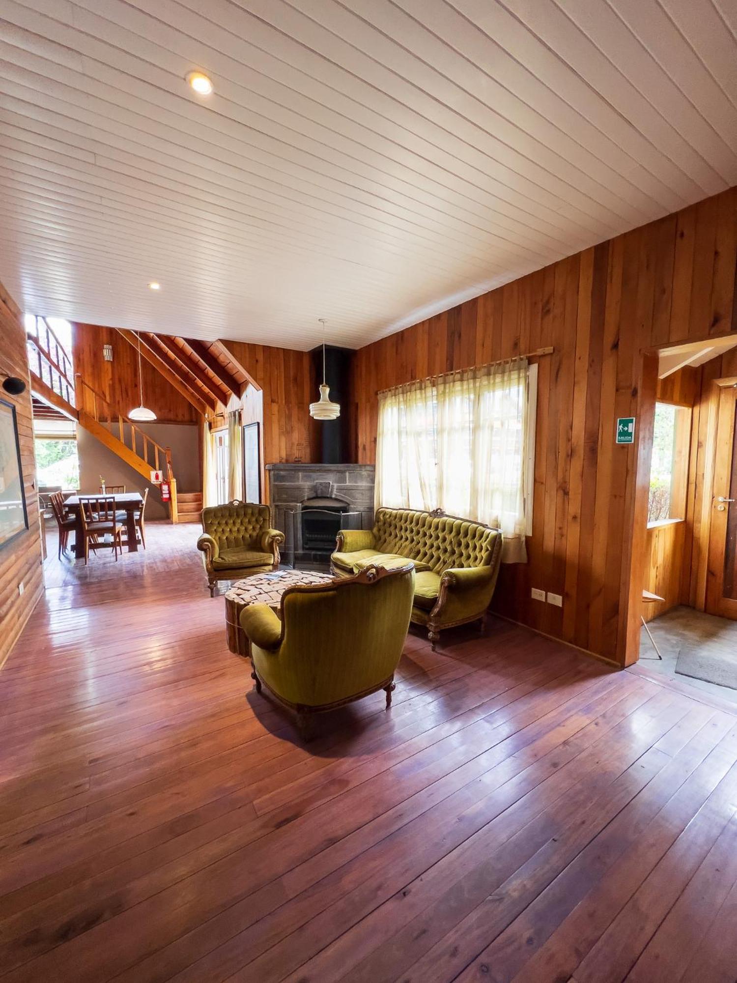 Wesley House Hosteria Boutique San Martin de los Andes Luaran gambar