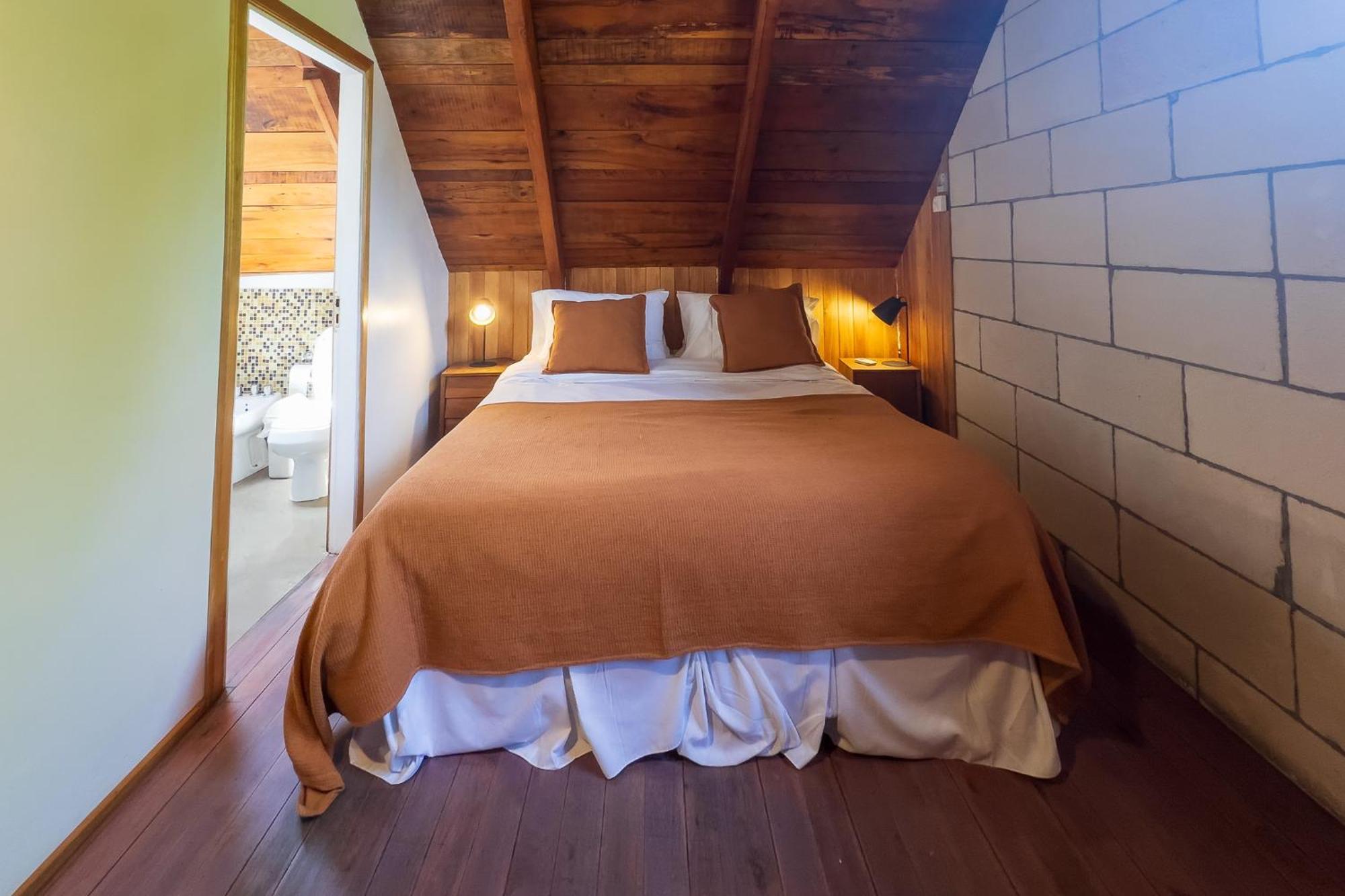 Wesley House Hosteria Boutique San Martin de los Andes Luaran gambar